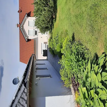 Detached In An Idyllic Quiet Location Prázdninový dům